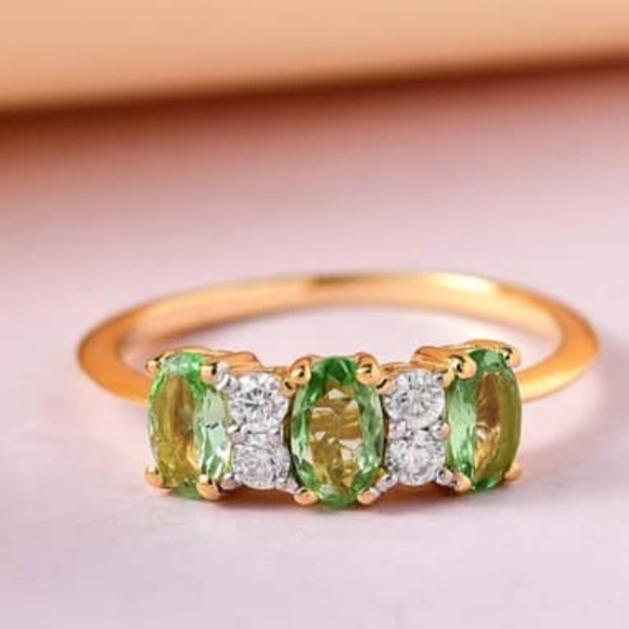 Genuine Tsavorite Garnets & Moissanite Ring 18k Gold over 925 Size 8! NEW - Picture 6 of 6